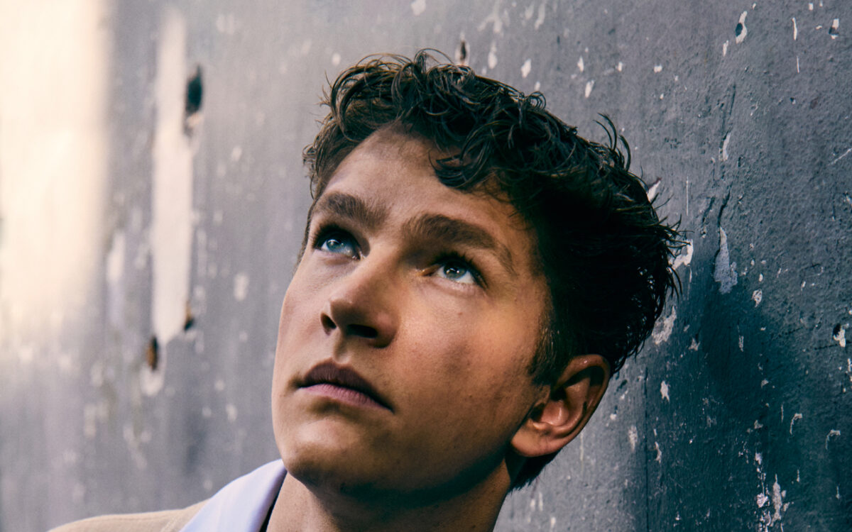 Jan Lisiecki headshot