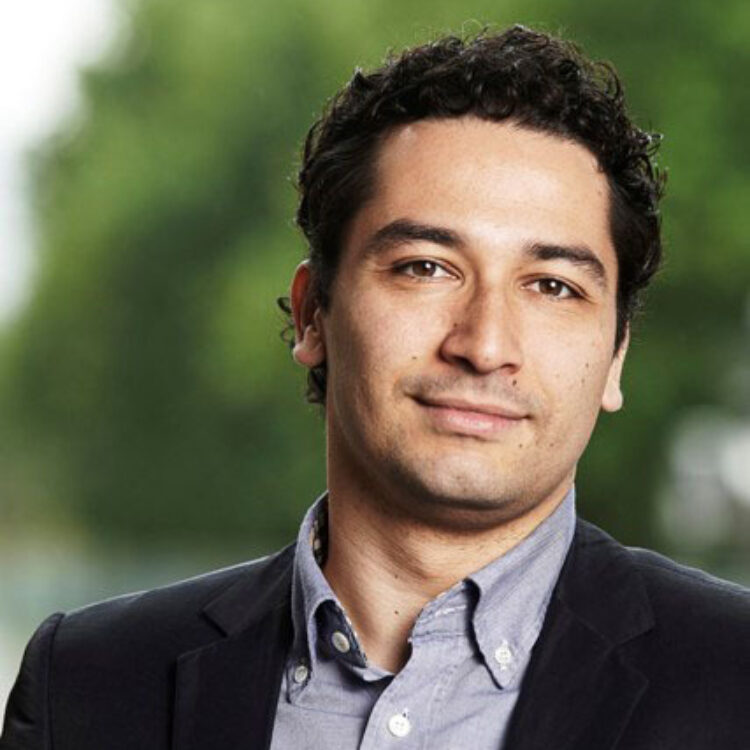 Andres Orozco-Estrada smiling