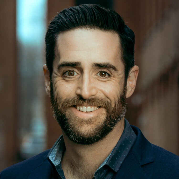 Neal Ferreira headshot