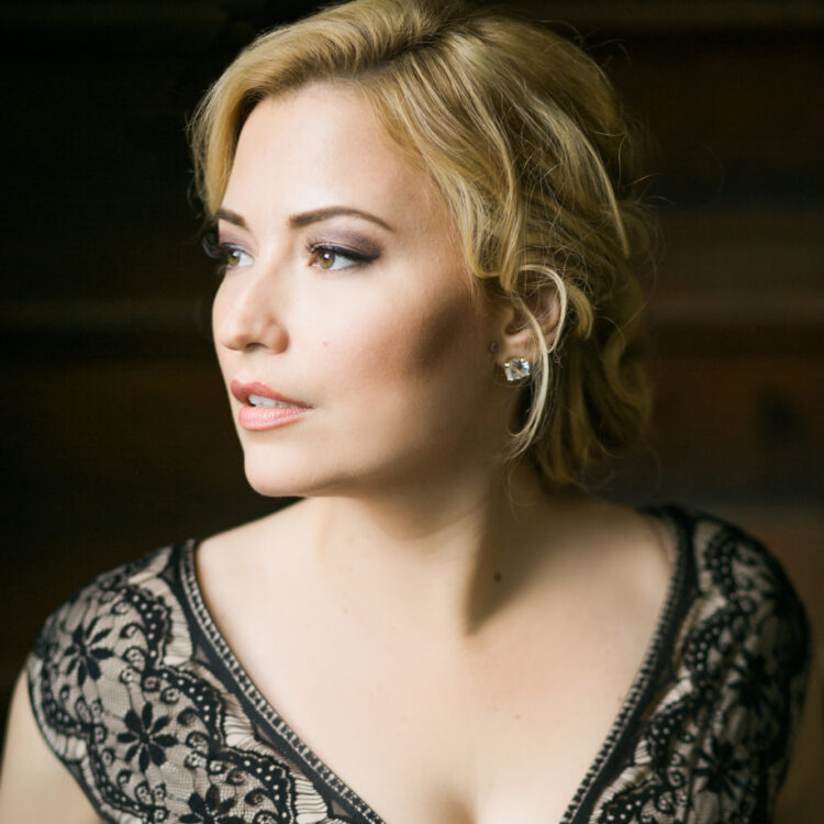 Renée Tatum looking left