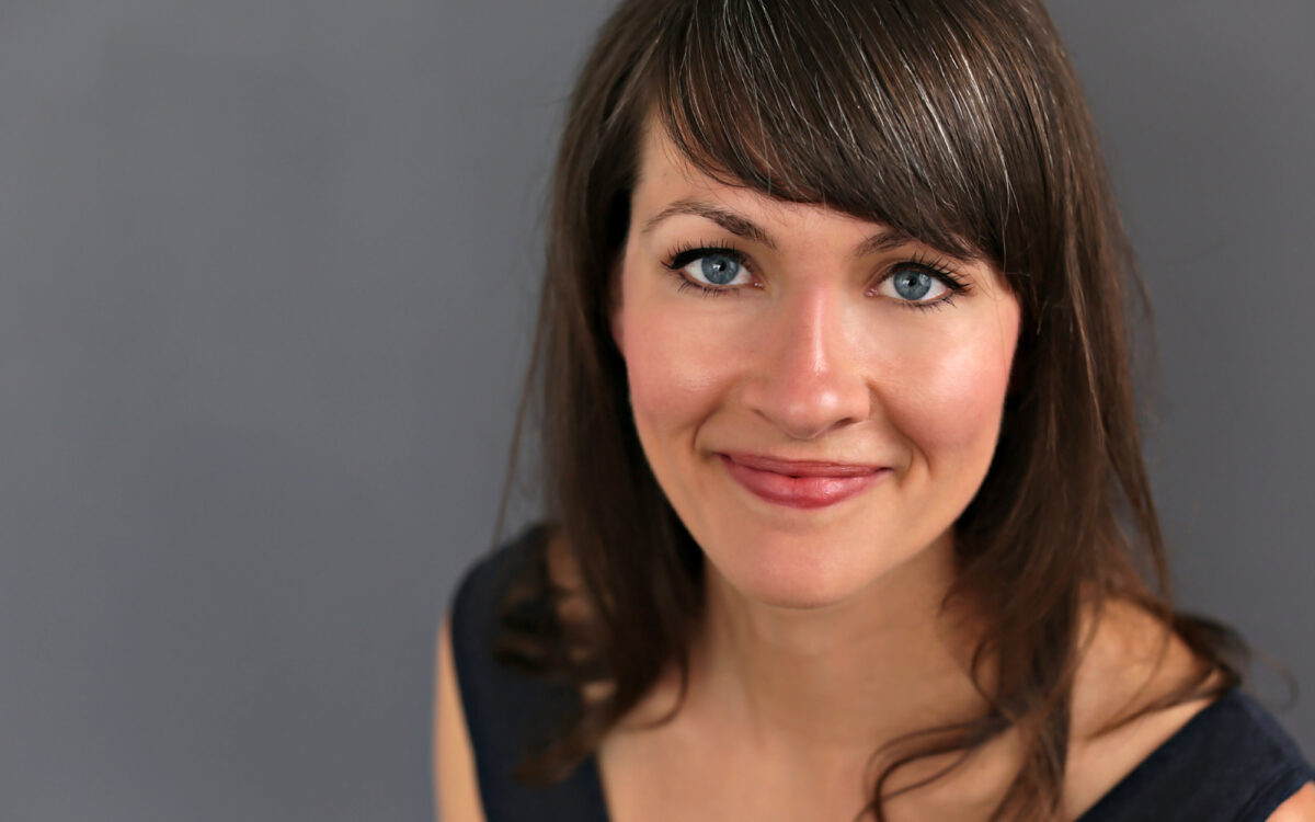 Sonja Tengblad in front of a grey background