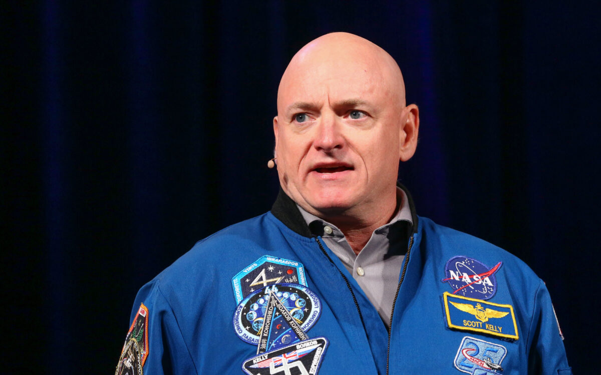 Scott Kelly at a speaking engagement