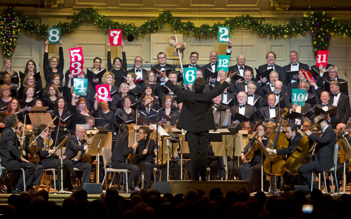 https://dgpuo8cwvztoe.cloudfront.net/uploads/Performance-Images/_h_lg/Keith-Lockhart-leading-the-Boston-Pops-in-the-12-Days-of-Christmas-on-Opening-Night-of-the-Holiday-Pops-Season-11.30.16-Winslow-Townson.jpg