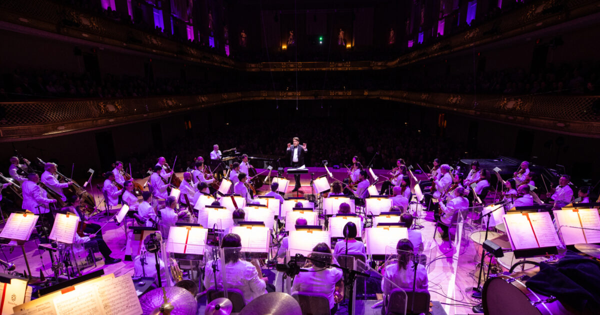 THE BOSTON POPS FAMILY CONCERT 8枚組CD Boston Pops - Boston Pops added a new photo.