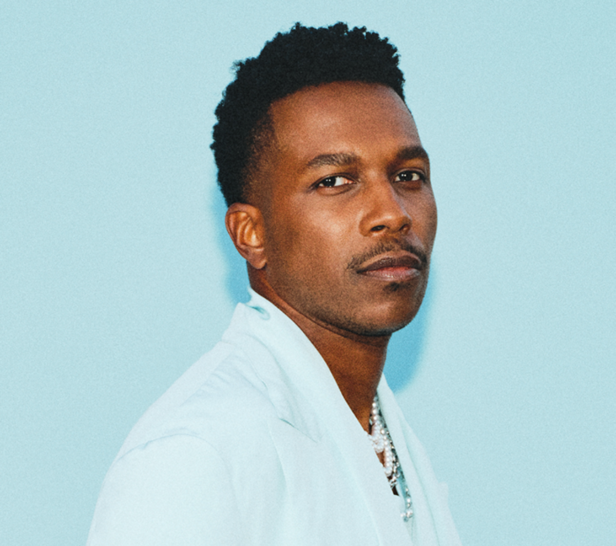 Leslie Odom, Jr. headshot