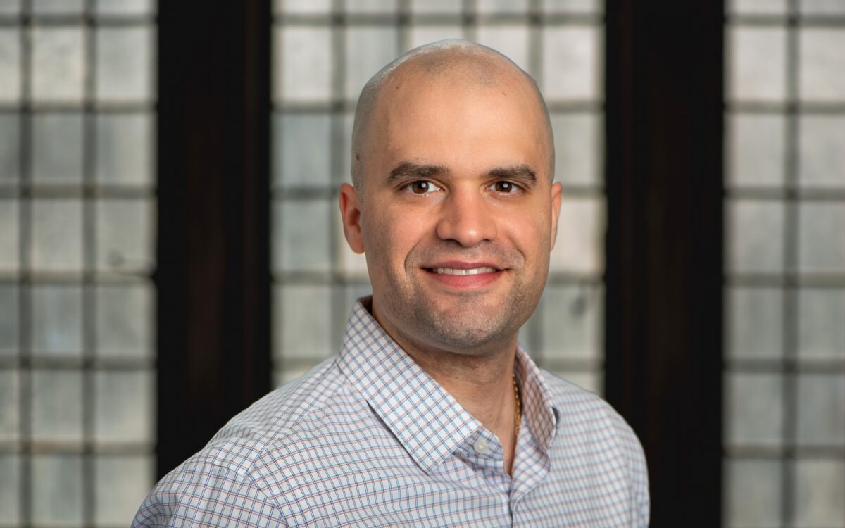 Albert Laguna headshot