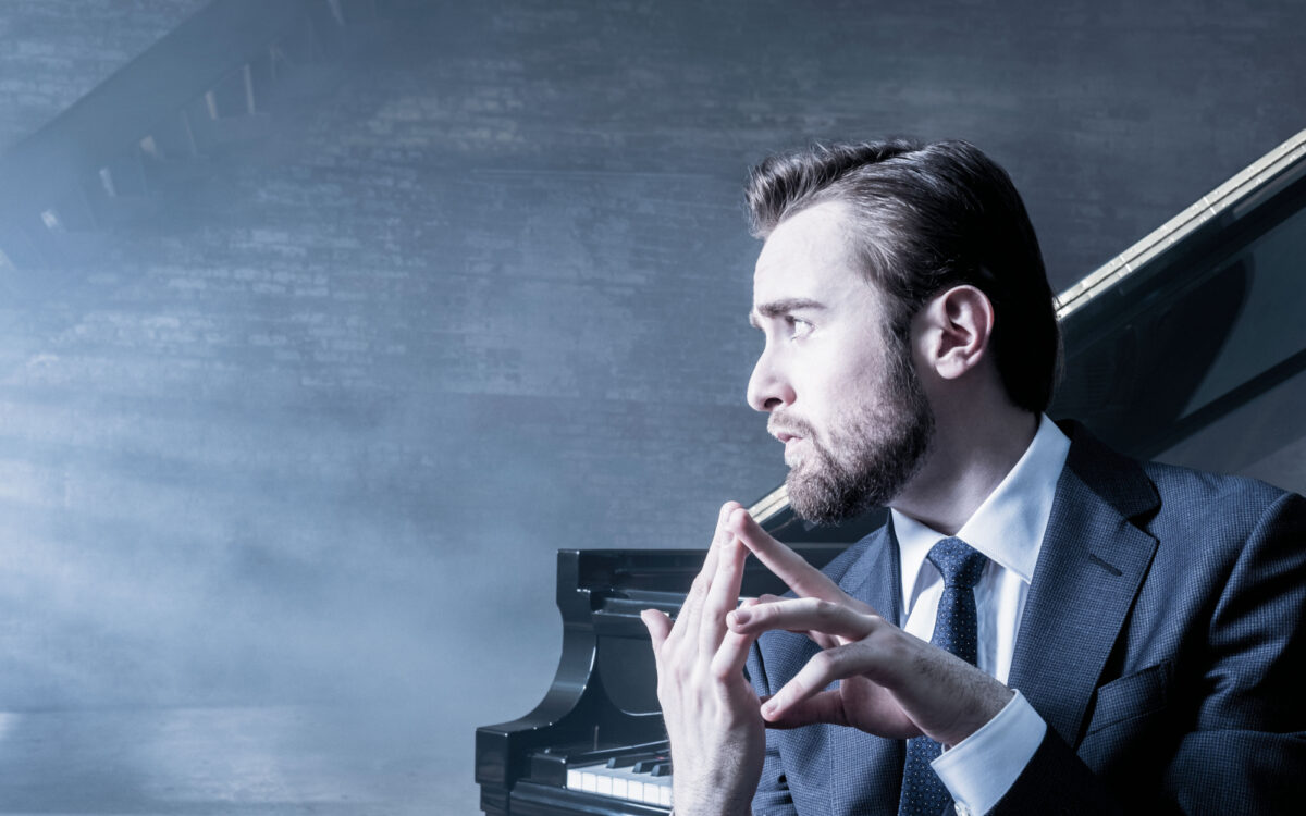 Daniil Trifonov headshot